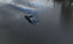 Şiddetli yağışlar New Jersey'deki yerleşim yerlerini su altında bıraktı