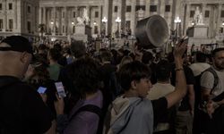 Arjantin'de yeni seçilen Javier Milei hükümetine karşı ilk protesto gerçekleştirildi