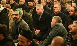 İstanbul’daki camilerde şehit Mehmetçikler için dua edildi