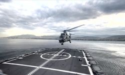 TCG Salihreis'te "gemiye iniş kalkış eğitimleri" yapıldı