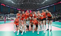 Eczacıbaşı Dynavit, FIVB Kulüpler Dünya Şampiyonası'nda finale yükseldi
