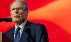 NRA Başkanı Wayne LaPierre görevinden ayrılıyor