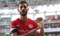 İsrailli futbolcu Jehezkel, özel uçakla Antalya'dan ayrıldı