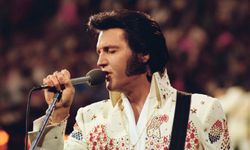 Tarihte Bugün: Elvis Presley, müzik tarihinde bir devrim başlatan ilk gitarını alıyor