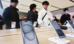 Apple, Çin'de iPhone indirimleriyle rakiplerine meydan okuyor