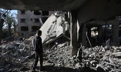 Gazze'deki Sivil Savunma Birimi: 8 binden fazla Filistinli kayıp