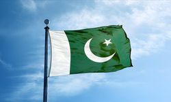 Pakistan, İran'ın Sistan-Belucistan bölgesindeki "terör hedeflerine" saldırı düzenlediğini duyurdu