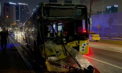 İstanbul'da hafriyat kamyonuna çarpan İETT otobüsünde 9 kişi yaralandı