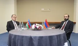 Azerbaycan ve Ermenistan Dışişleri Bakanları Berlin'de barış anlaşması müzakeresi için bir araya gelecek