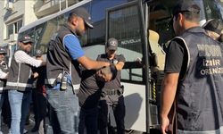 İzmir merkezli nitelikli dolandırıcılık ve suç örgütü operasyonunda 27 şüpheli tutuklandı