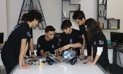 Adanalı öğrenciler otonom su altı aracı "ALESTA" ile Singapur'da yarışacak