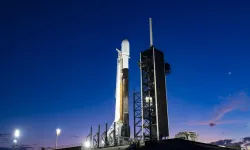 SpaceX, metan yakıt sorunu nedeniyle Ay inişini erteliyor