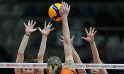 Voleybol Sultanlar Ligi'nde 26'ncı hafta maçlarıyla normal sezon sona erecek