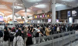 İstanbul Havalimanı'nda yoğunluk, otogarda ise sakinlik görülüyor