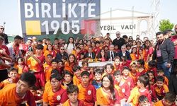 Galatasaray Başkanı Dursun Özbek, Hatay'da ziyaretlerde bulundu