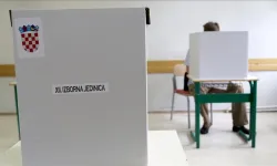 Hırvatistan'da halk genel seçim için sandık başında