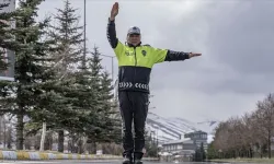 Erzurum polisi bayramda "kara haber" gelmesin diye trafik denetimlerini sıkılaştırdı