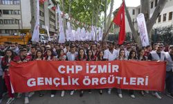 CHP Genel Başkanı Özel, "Büyük Gençlik Yürüyüşü"ne katıldı