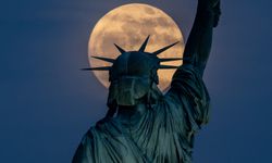 New York'da muhteşem dolunay
