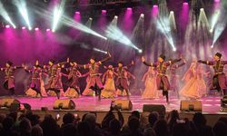 Azerbaycan Devlet Halk Dansları Topluluğu Harbiye'de sanatseverlerle buluştu