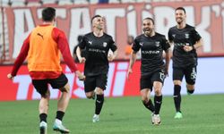 Pendikspor deplasmanda Antalyaspor'u 2-1 yendi