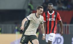 Ligue 1'de şampiyon PSG, Nice'i 2-1 yendi