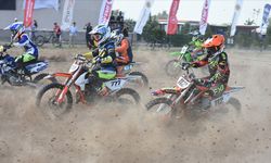 Milli motokrosçu Efe Okur, Gençler Avrupa Şampiyonası'nda yarı finale kaldı