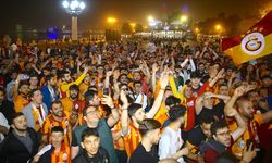 Galatasaray'ın şampiyonluğu yurt dışında kutlandı