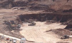 İliç'te heyelan meydana gelen maden ocağından yaklaşık 180 bin kamyon toprak taşındı