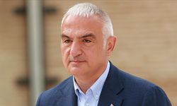 Kültür ve Turizm Bakanı Ersoy, Ayten Gökçer'in ailesine taziyelerini iletti