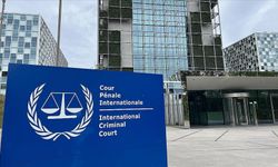 Mossad,eski UCM Başsavcısı'nı tehdit etti