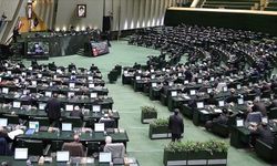 İran Meclisi, cumartesi gününü hafta sonu tatiline ekleme tasarısını onayladı