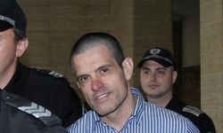 Bulgaristan'da yıllardır aranan uyuşturucu kaçakçısı Evelin Banev, polise teslim oldu