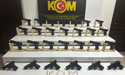 Mersin'de 27 ruhsatsız tabanca ele geçirildi: 3 tutuklu