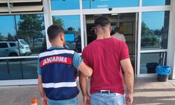 İzmir'de terör örgütü PKK/KCK propagandası yaptıkları iddiasıyla 6 kişi yakalandı