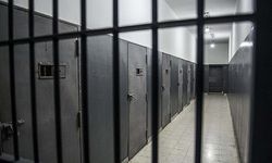 Azerbaycan'da, hakkında arama kararı bulunan eski mahkum, 3 polis ve 1 sivili öldürdü