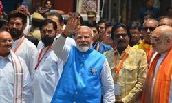 Hindistan'daki genel seçimlerde Başbakan Modi kazandı