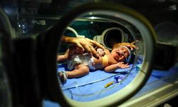 Gazze’de siroz hastası 9 aylık bebeğin hayatı tehlike altında