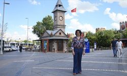 Karşılıksız aşkına teselliyi 70'lerde buldu