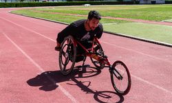 Şampiyon para atletizmci Fatih, tekerlekli sandalyesinin yenilenmesini istiyor