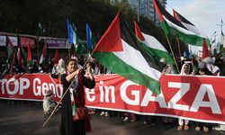 Pakistan'da on binlerce kişi, Filistin'e destek gösterisi düzenledi
