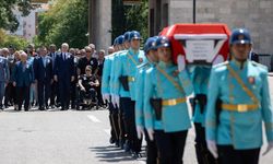 Eski Devlet Bakanlarından Erkovan için Meclis'te cenaze töreni düzenlendi