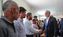 Bakan Işıkhan, anız yangınlarında ölenlerin yakınlarını ziyaret etti