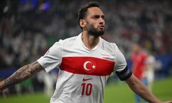 Hakan Çalhanoğlu, "üçüncü grup maçlarının en iyi golü" kategorisinde aday gösterildi