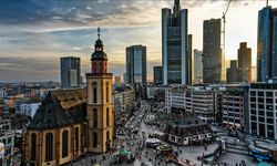 Almanya ekonomisinin lokomotifi Frankfurt