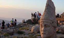 Dünya mirası Nemrut'u bayramda yaklaşık 8 bin kişi ziyaret etti