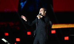 Şarkıcı Ferhat Göçer, Trabzon Kültür Yolu Festivali kapsamında konser verdi