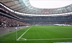 Beşiktaş'ta Tüpraş Stadyumu'nun zemin yenileme çalışmaları başladı
