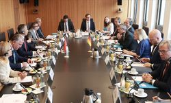 İçişleri Bakanı Yerlikaya, Almanya Federal İçişleri ve Yurt Bakanı Faeser ile bir araya geldi