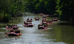 Düzce'de 30 derece havada rafting